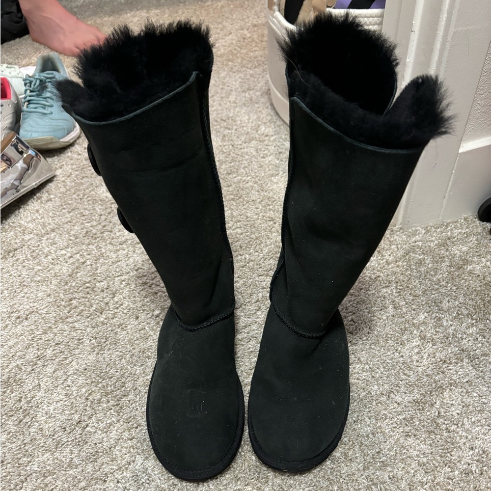 Black Uggs - image 4